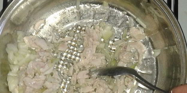 пита с начинкой из курицы и сыра