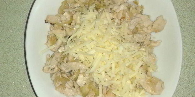 пита с начинкой из курицы и сыра