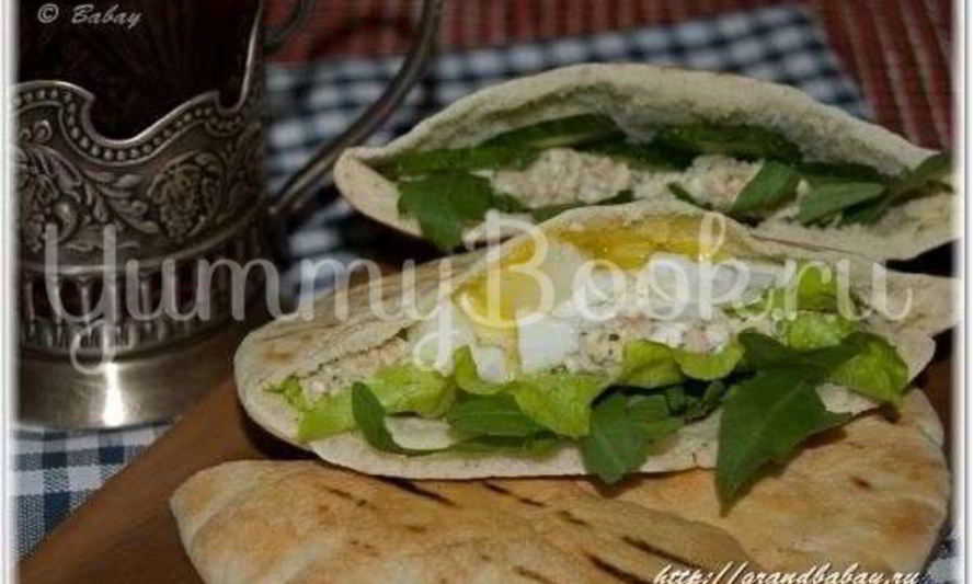 Рецепт питы с салатом из рукколы и горбуши