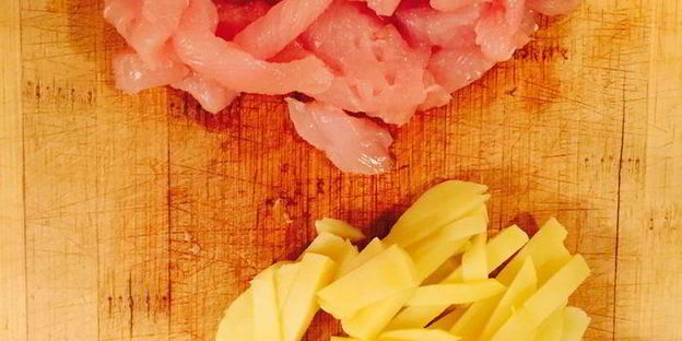 сочная пита с курицей и салатом