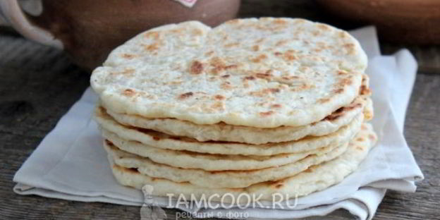 сырные лепешки на молоке на сковороде