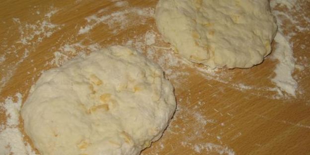 сырные лепешки пикантные