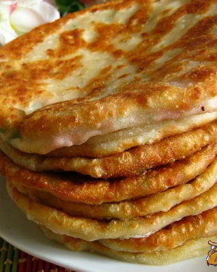 Сырные лепешки с начинкой