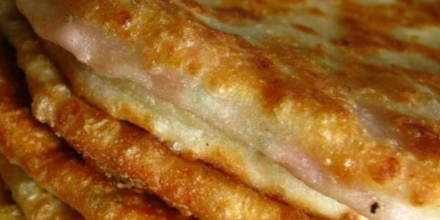 сырные лепешки с начинкой