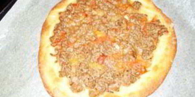 творожные лепешки с мясной начинкой