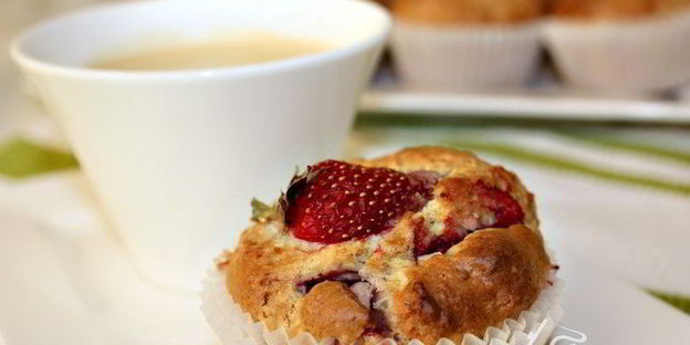 клубнично-кокосовые маффины