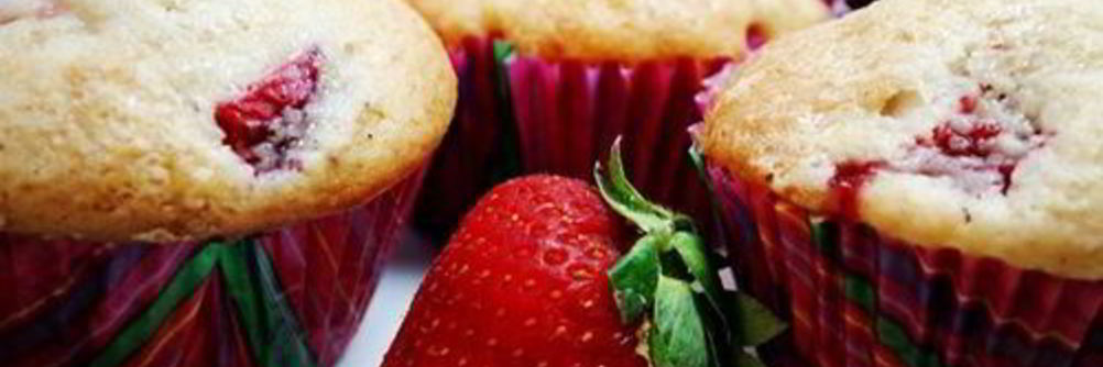 Клубничные маффины на йогурте