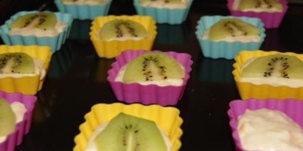 лимонные маффины с киви