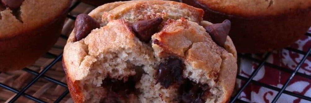 Маффины из овсянки и бананов с шоколадом