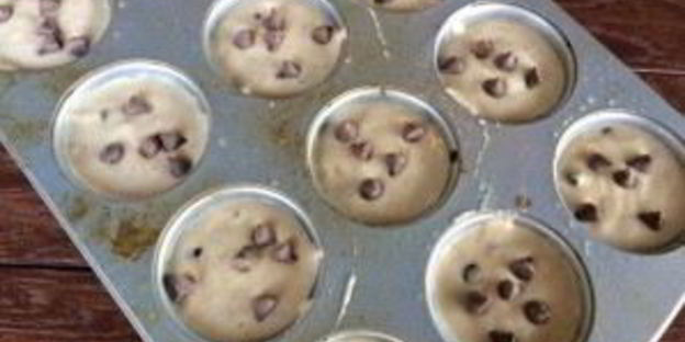 маффины из овсянки и бананов с шоколадом