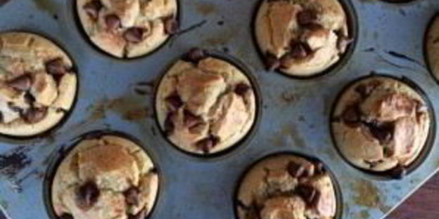 маффины из овсянки и бананов с шоколадом