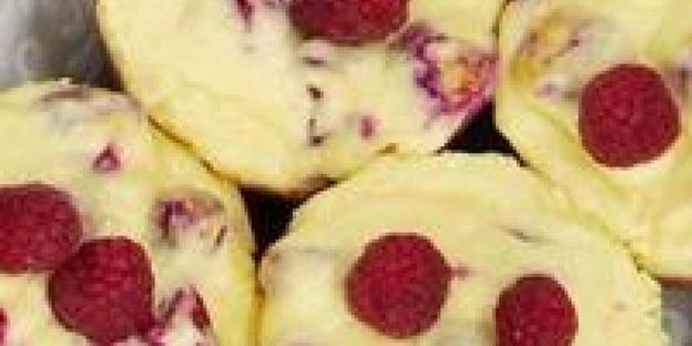 маффины с кремом и шоколадом