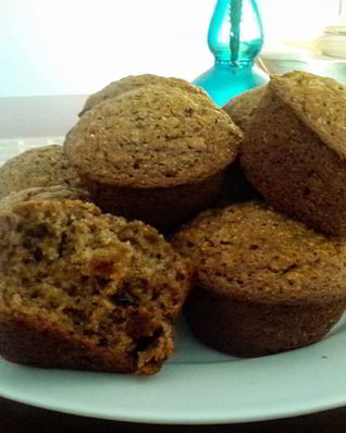 Маффины с мюсли и яблочным пюре