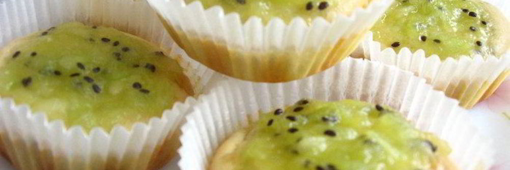 Маффины Весенние с киви и белым шоколадом