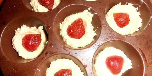 миндальные маффины с сюрпризом