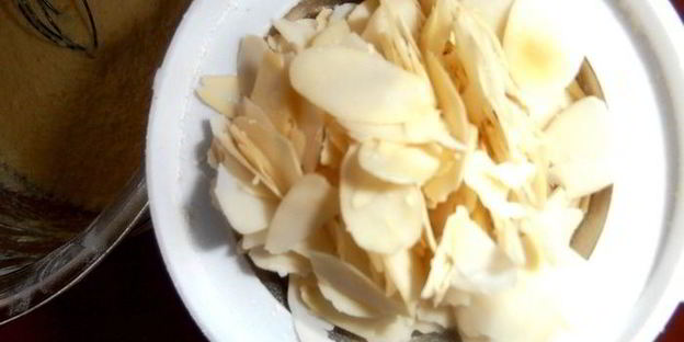 миндальные маффины с сюрпризом