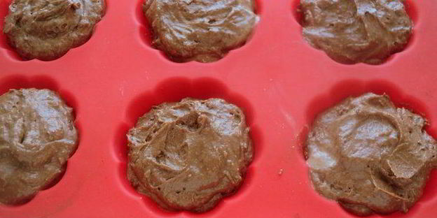 шоколадные маффины с сюрпризом