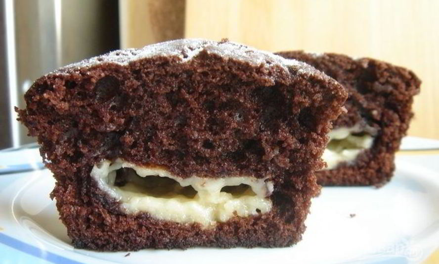 Рецепт шоколадных маффинов с заварным кремом