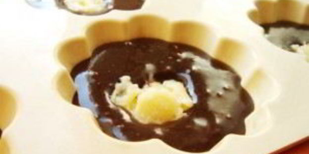 шоколадные маффины с заварным кремом