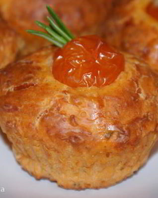 Томатные маффины с розмарином