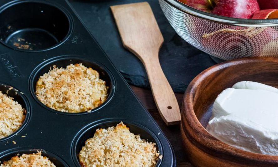Рецепт яблочно-творожных овсяные маффины с кокосовым штрейзелем