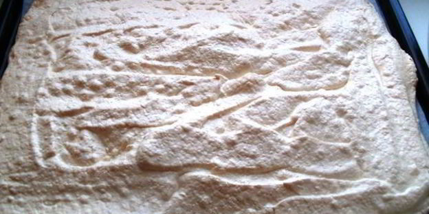 меренговый рулет