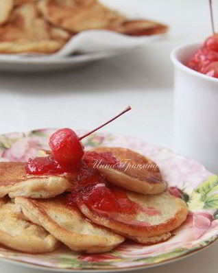 Амарантовые оладьи с райским вареньем