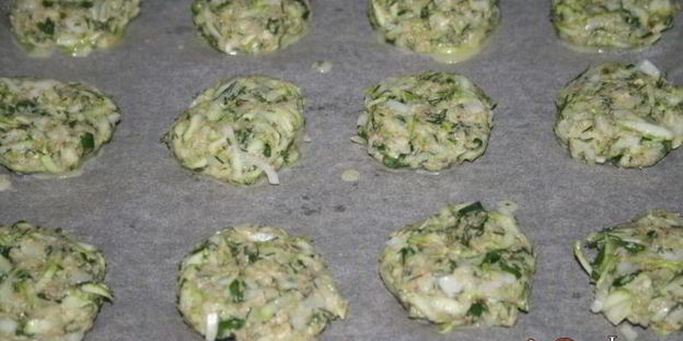 кабачковые оладьи в духовке без масла