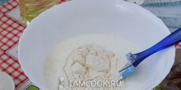 пышные оладьи на кефире без дрожжей