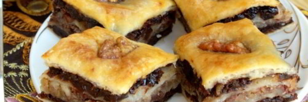 Пахлава из слоеного теста