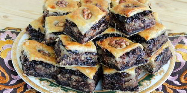 пахлава из слоеного теста