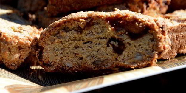 бискотти с финиками и орехами