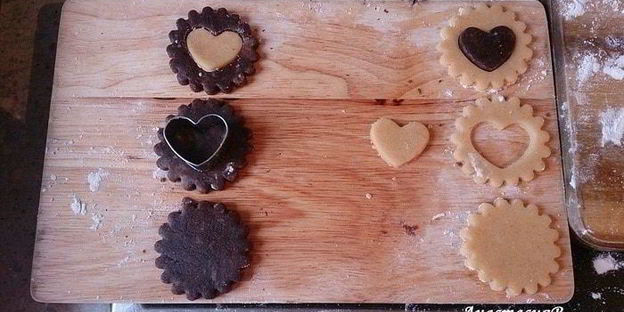 двухцветное новогоднее печенье