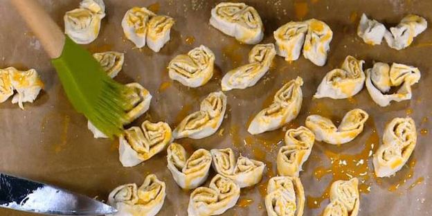 лимонное печенье из слоеного теста