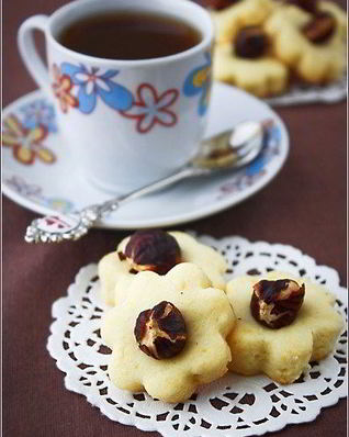 Лимонное печенье с фундуком