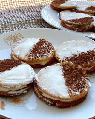 Миндальное печенье День-Ночь