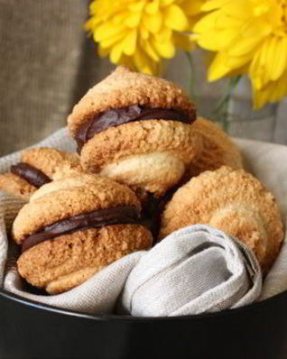 Миндальное печенье с шоколадом