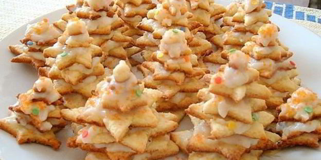 новогоднее печенье елочки