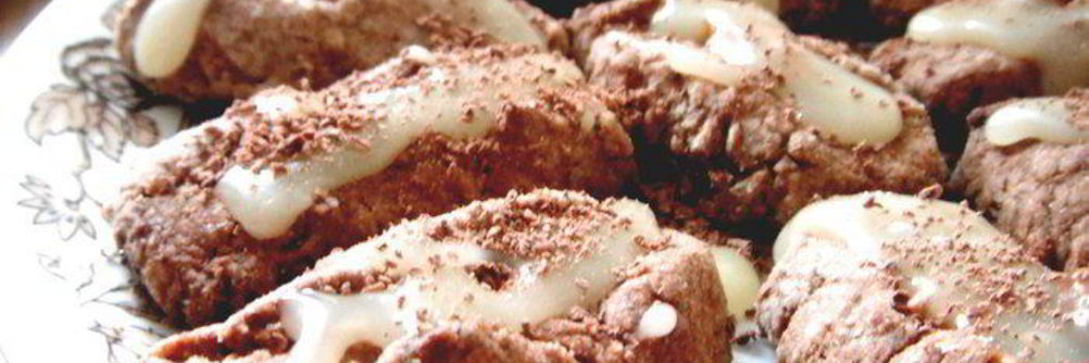 Ореховое печенье со сливочной глазурью