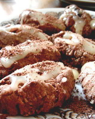 Ореховое печенье со сливочной глазурью