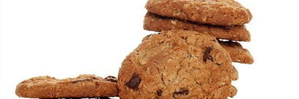 Овсяное печенье с шоколадом и вишней