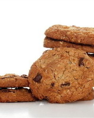 Овсяное печенье с шоколадом и вишней