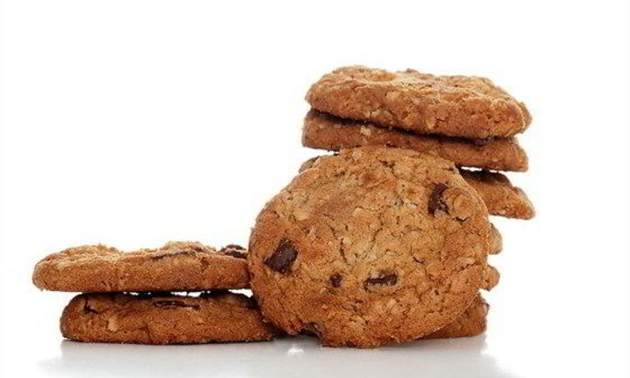 Рецепт овсяного печенья с шоколадом и вишней