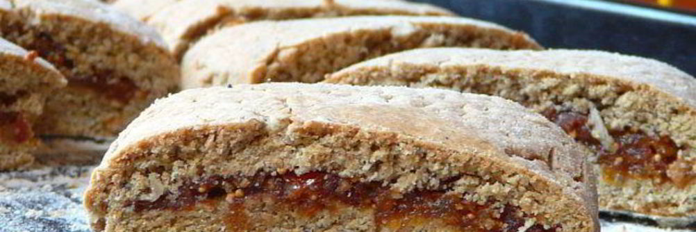 Печенье из цельнозерновой муки с начинкой из сухофруктов