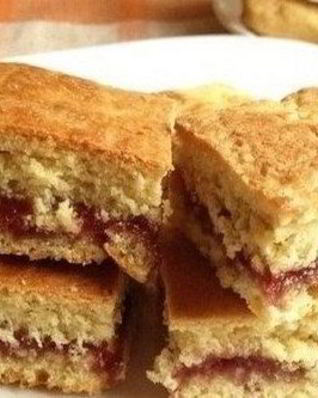 Печенье на кефире с вареньем к чаю