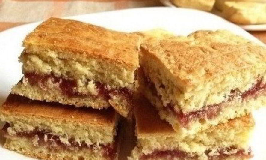 Рецепт печенья на кефире с вареньем к чаю