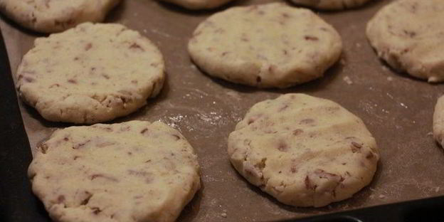 песочное печенье с орехами пекан