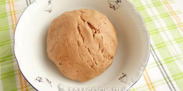 песочное печенье с шоколадным пудингом