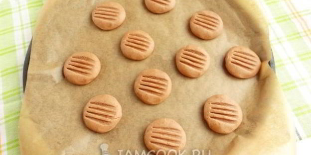 песочное печенье с шоколадным пудингом