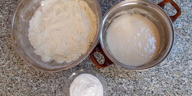 рогалики из сметанного теста с апельсиновой маковой начинкой